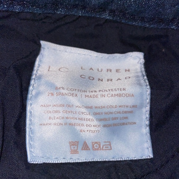 Lauren Conrad cuffed Skinny Crop Jeans.  Size 2 - Picture 4 of 8